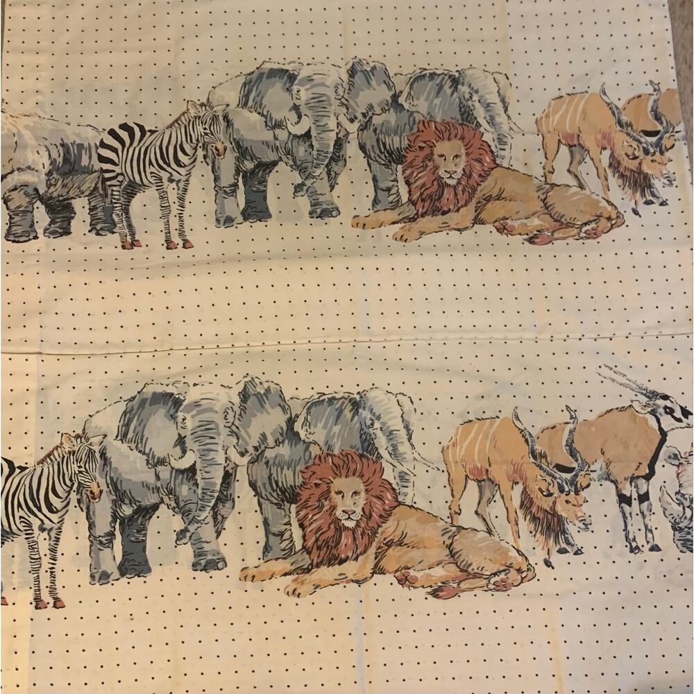 Vintage Pair 70’s African Safari Pillowcases Muslin Jungle Lion Zebra Elephant